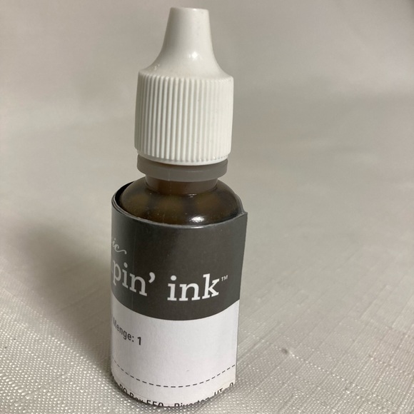 STAMPIN UP Ink Refill Hello Honey RETIRED COLOR 0.5 Fl Oz Bottle Craft Project - Picture 3 of 7